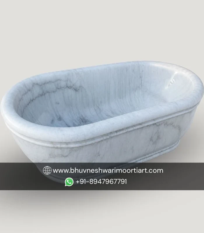 Luxurious white marble bath tub for hotels
